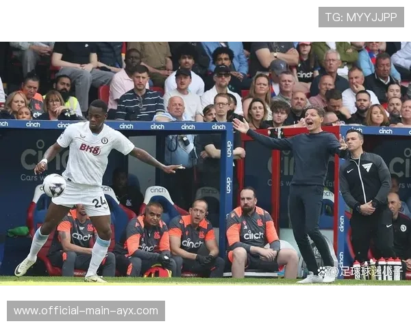 倒三角站位连接前后两端，倒三角机位