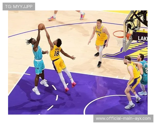 后场核心表现爆炸，球队依靠他找到赢球关键！，什么是后场球